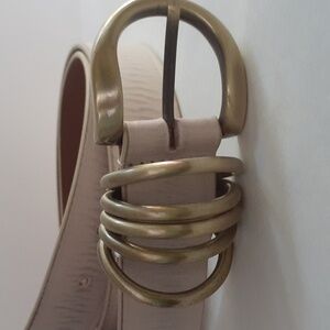 Free People Women Leather Belt Size M/L Cream Distressed New